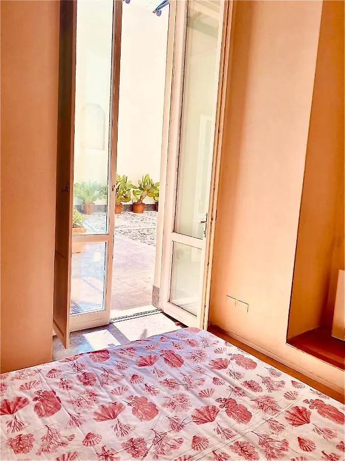 Lancia Di Brolo Apartment Palermo